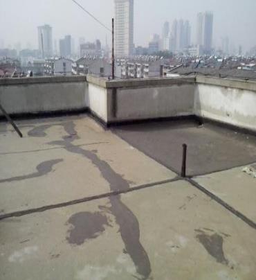 天门漏水维修 楼顶漏水是什么原因，楼顶漏水维修方法是什么?